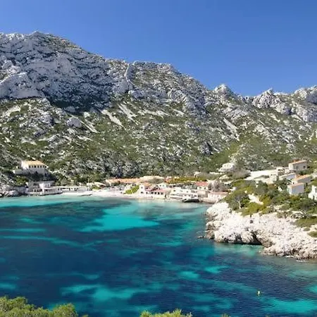 T2 Proche Des Calanques *